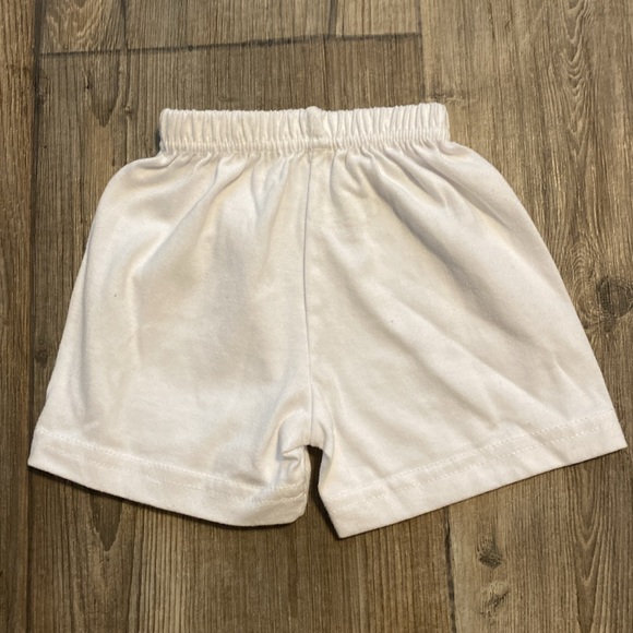 0-3 Month Shorts - Picture 2 of 3